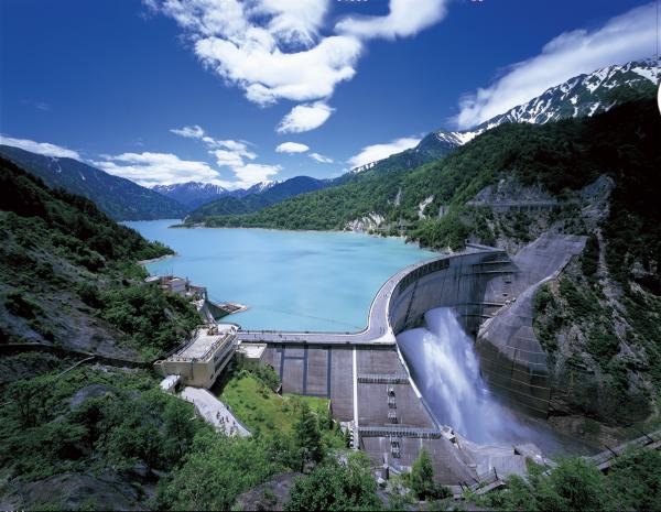 動く写真集　ムービー公民　全3巻　冊子付属　山川出版社　定価49500円　教科書 日本史 一問一答 第3版 山川 YAMAKAWA 山川出版社 赤シート 反復